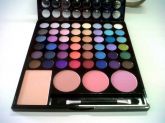 Paleta de Sombras 3d, pó e blushs Simplu Glamour